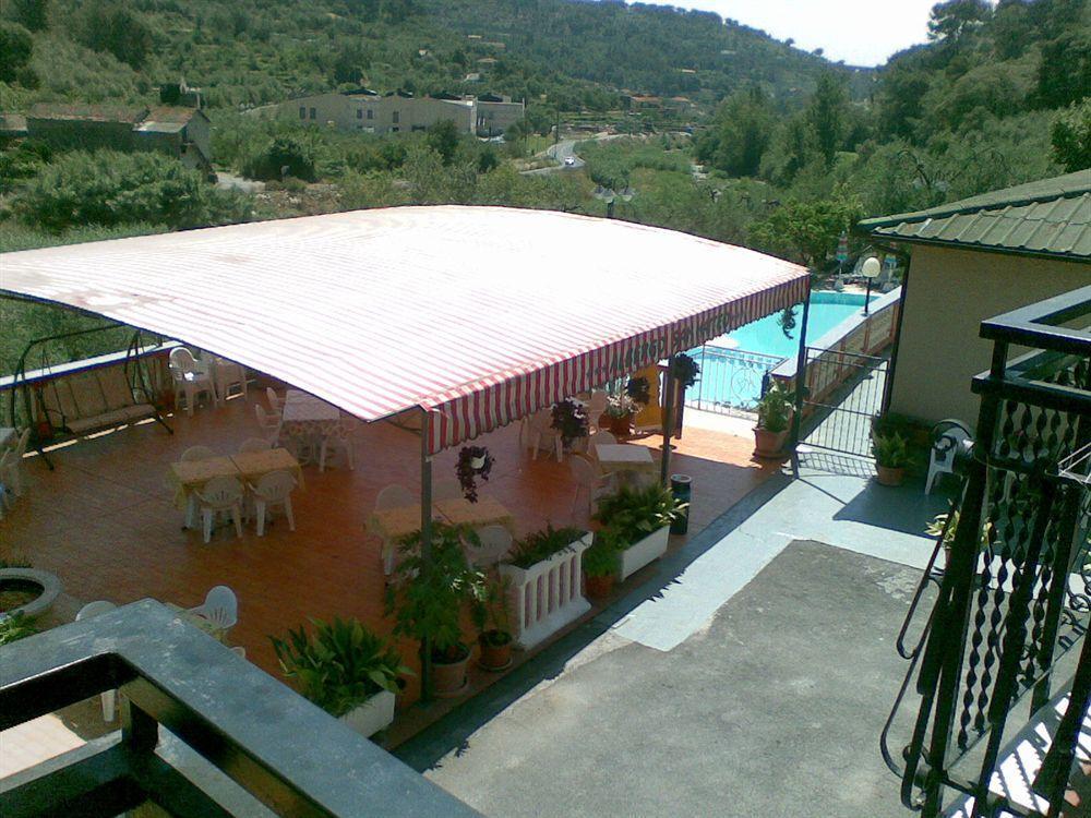 Albergo Ristorante San Matteo San Bartolomeo Al Mare Exterior foto